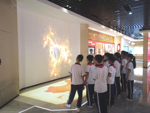 23期  西區(qū)街道黨群服務(wù)中心開展“學(xué)黨史·紅色筑夢”主題活動_1
