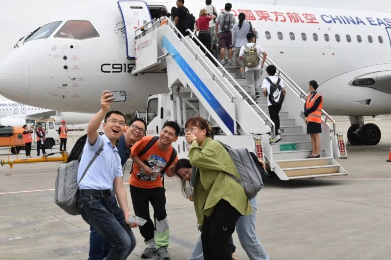 國產(chǎn)大飛機(jī)C919安全載客突破100萬人次。